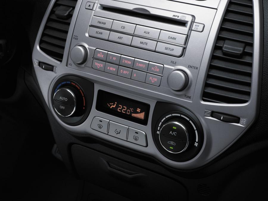  Hyundai i20 5-Door 2009 года  (фото 30 из 53)